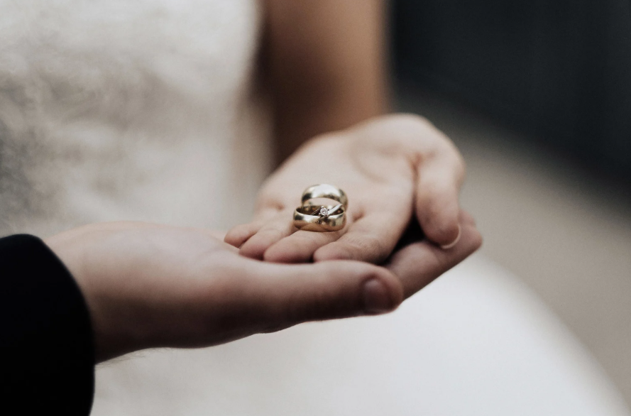 טקס חתונה חילונית – דרך אישית לומר "כן"